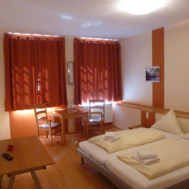 Altstadt-Hotel Koln Esterno foto